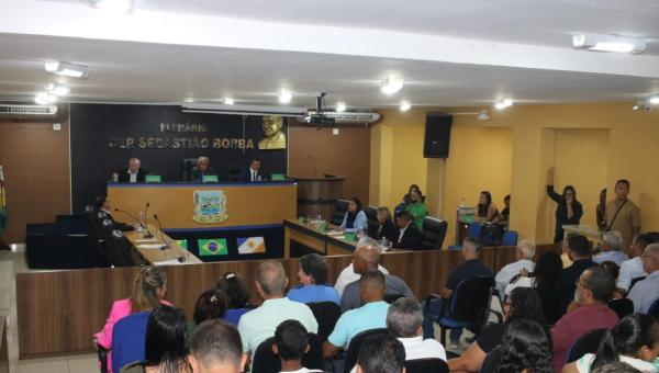 70ª Sessão Ordinária da 20ª Legislatura presta homenagens a cidadãos e personalidades que contribuem para o desenvolvimento de Miracema