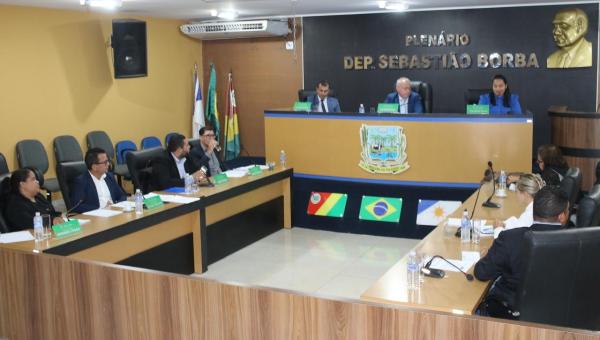 61ª Sessão Ordinária da 20ª Legislatura destaca aprovação de projetos do Executivo e manifesta pesar por morte de jovem miracemense.