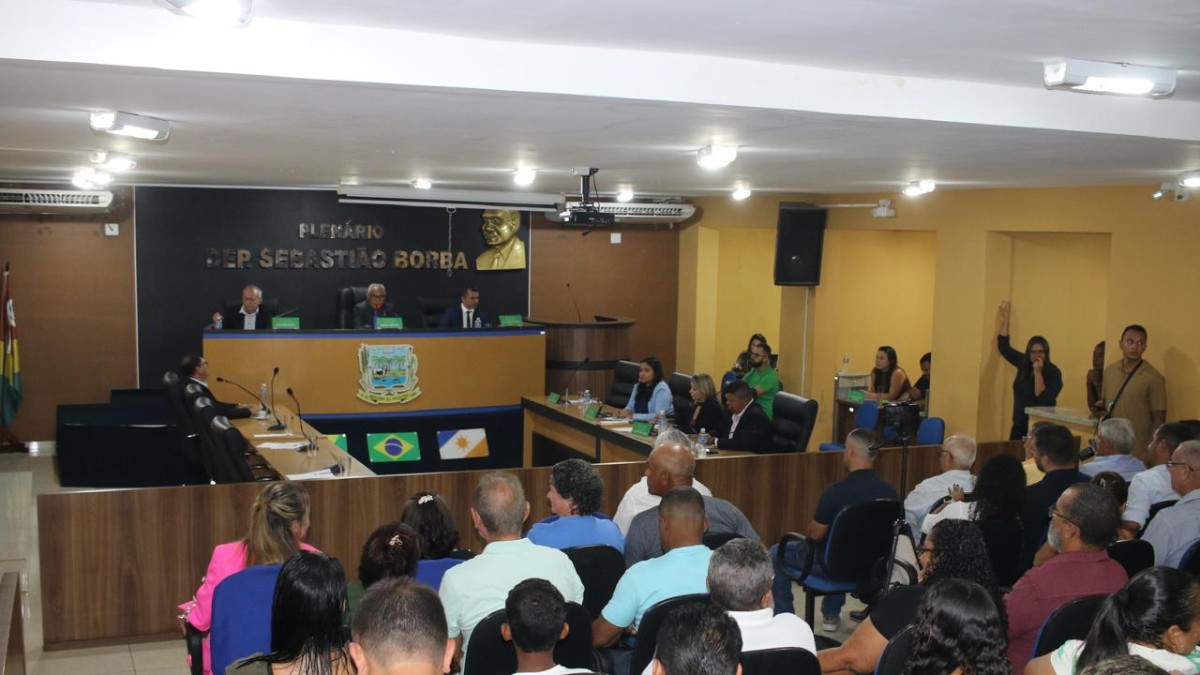 70ª Sessão Ordinária da 20ª Legislatura presta homenagens a cidadãos e personalidades que contribuem para o desenvolvimento de Miracema